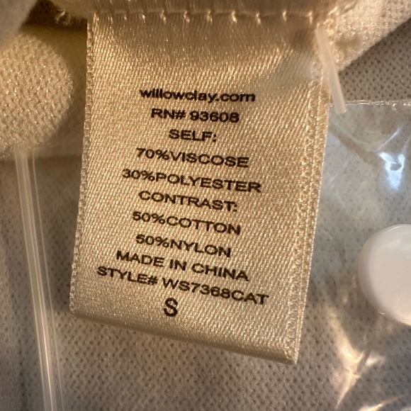 Elegant lightweight cream sweater with lace top. New without tags. S - Picture 8 of 9